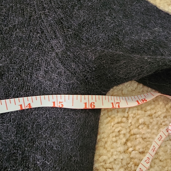 Angora wool blend black Tommy Hilfiger u-neck sweater - Picture 7 of 8